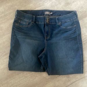 Women’s Torrid Feel the Fit jeggings size 26S super stretch EUC